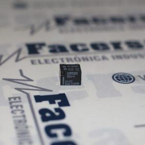 RELE G5V-1-DC24 OMRON (24VDC 6 PINES)