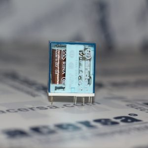 MINI RELE 44.62.9.012.0000  FINDER (12VDC 8 PINES)