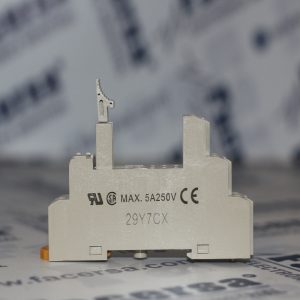 P2RF-08-E OMRON (RELE SOCKET: G2R-2-S)